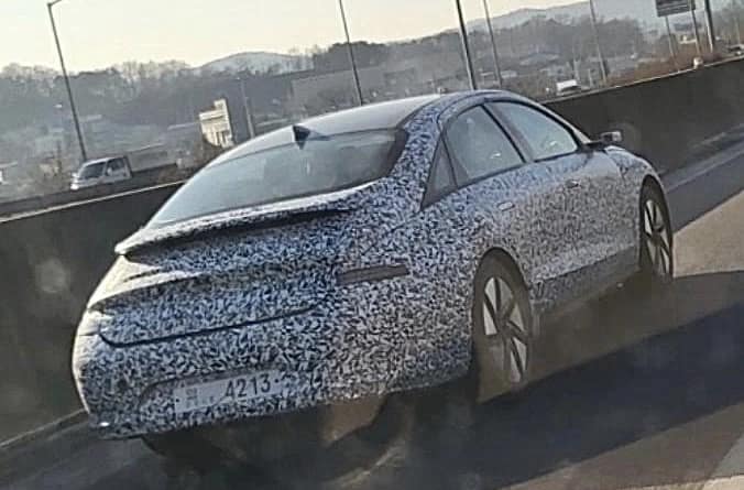 hyundai ioniq 6 silhoutte spoiler (2)