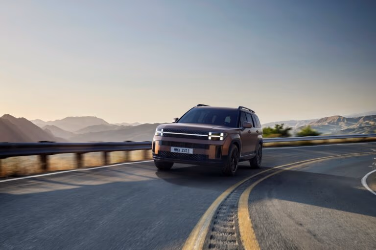 hyundai-santa-fe-0823-exterior-06