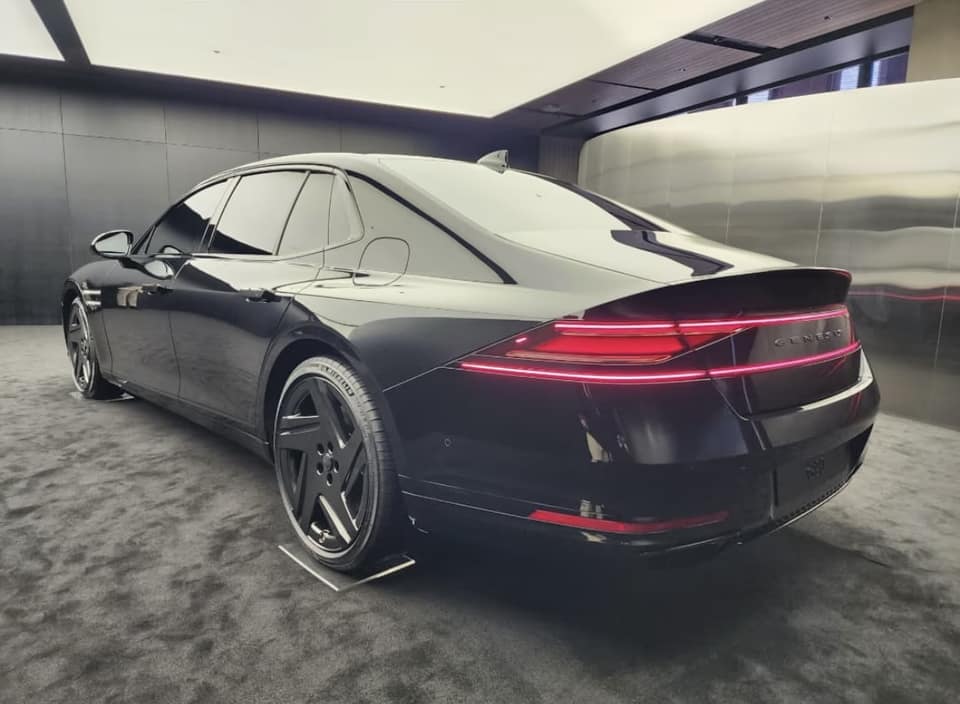제네시스 G90 블랙 실사 갤러리
