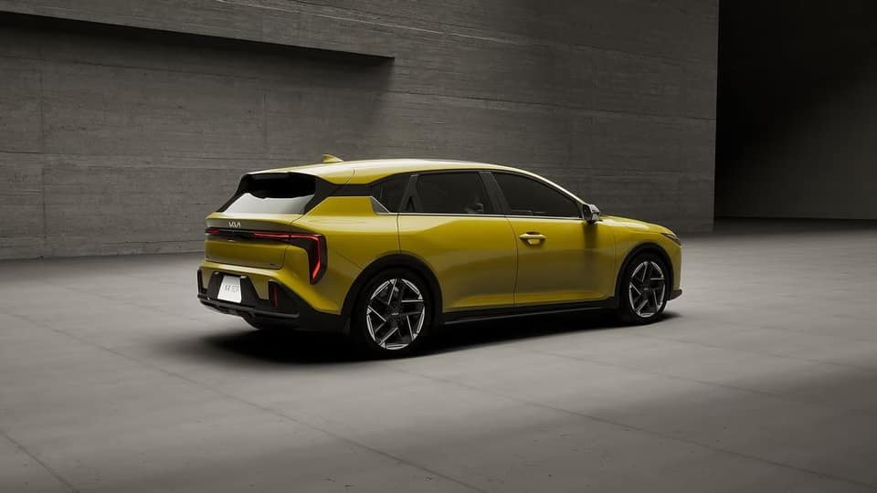 Kia K4 5 puertas exhibido 3