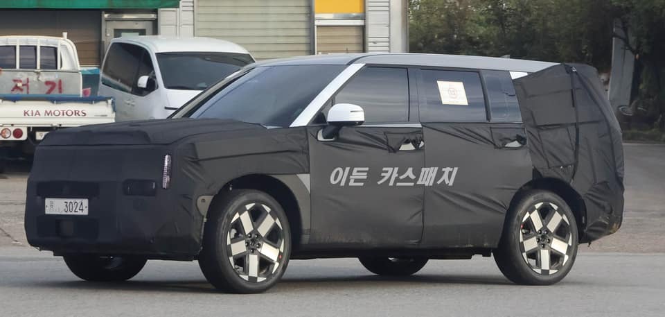 2027 hyundai santa fe facelift 2