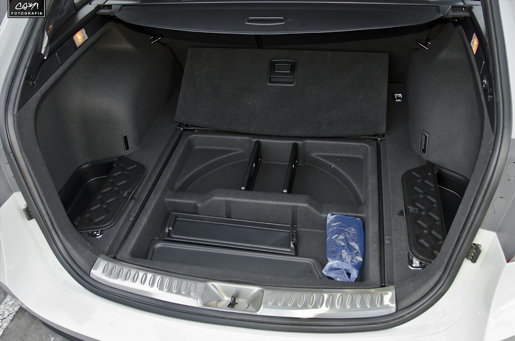 Review: 2012 Hyundai i40 CW Blue Drive 1.7 CRDi 136 hp. - Korean Car Blog