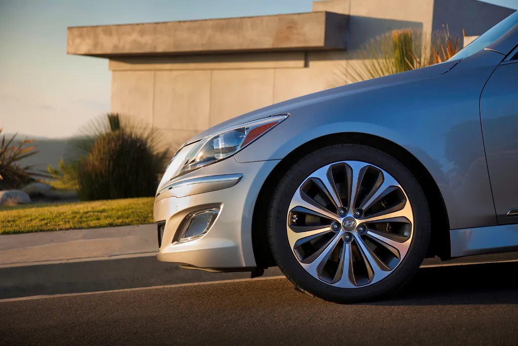 hyundai-genesis-sedan-brake-issue-nhtsa