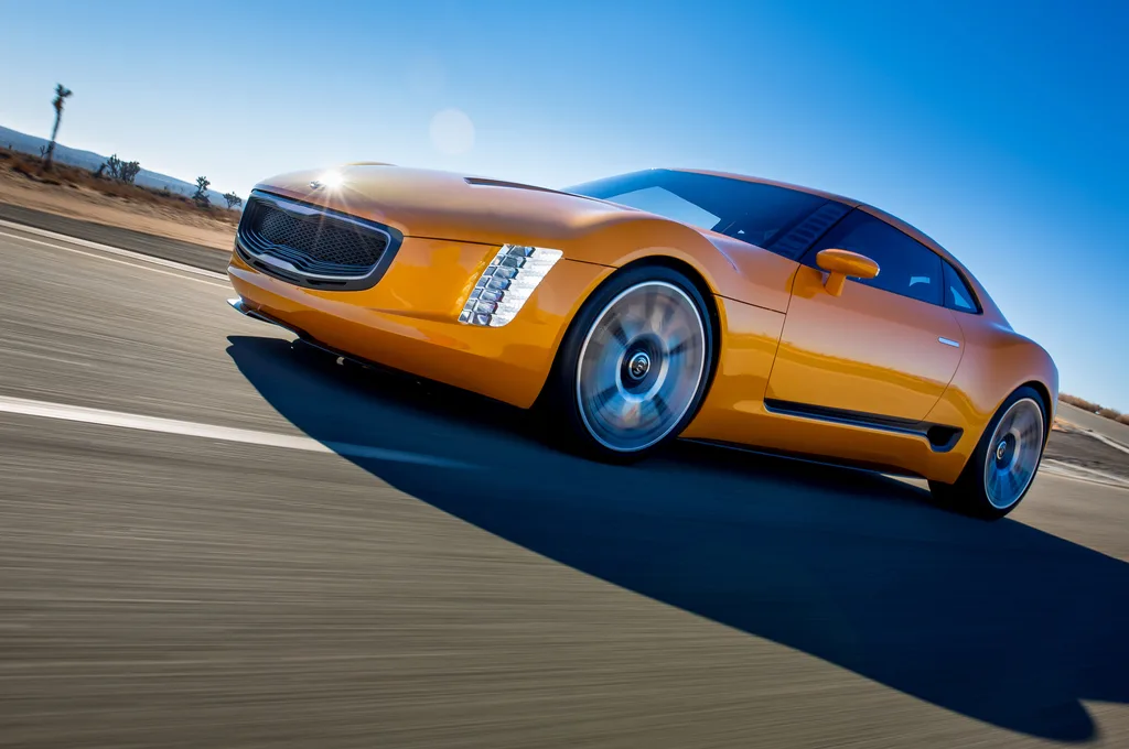 Kia_GT4_Stinger_concept_unveiled_at_2014_Detroit_Motor_Show_Kia_50037