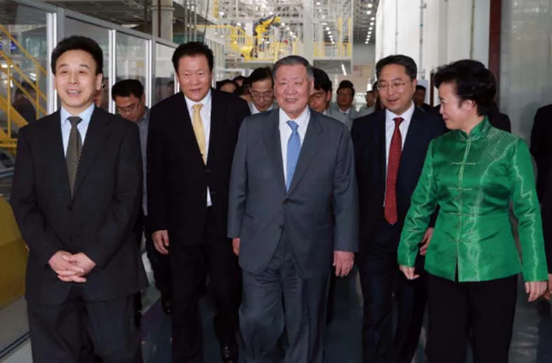 hyundai-chairman-sign-deal-new-china-plant