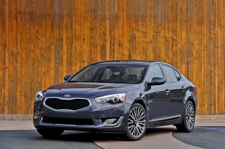 US: Kia Launched the 2015 Cadenza with Minor Updates