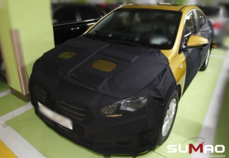 Next Gen Hyundai Accent Spied for the First Time