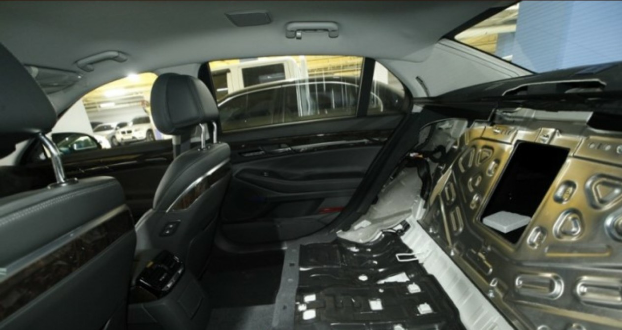 2016 Hyundai Equus Spied Interior 3 Jpg Korean Car Blog