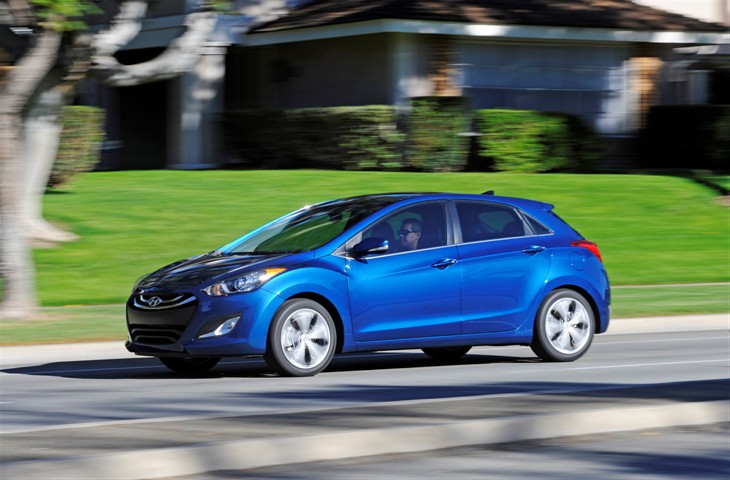 Hyundai Elantra GT Facelift Ready for Chicago