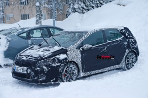 kia-ceed-gt-facelift-spied-in-artic-circle (3)