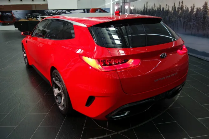 kia-sportspace-concept-optima-wagon (3)