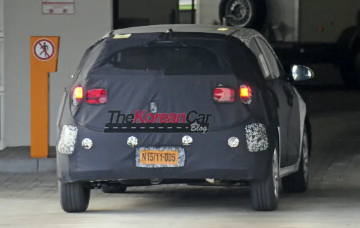 Next gen Kia Rio Spotted for the First Time