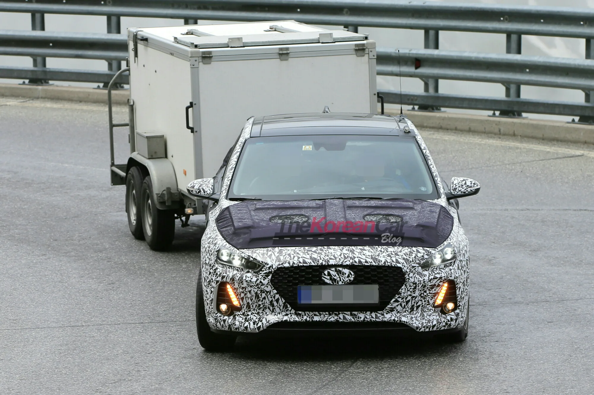Next Generation Hyundai i30 caught with camouflage
