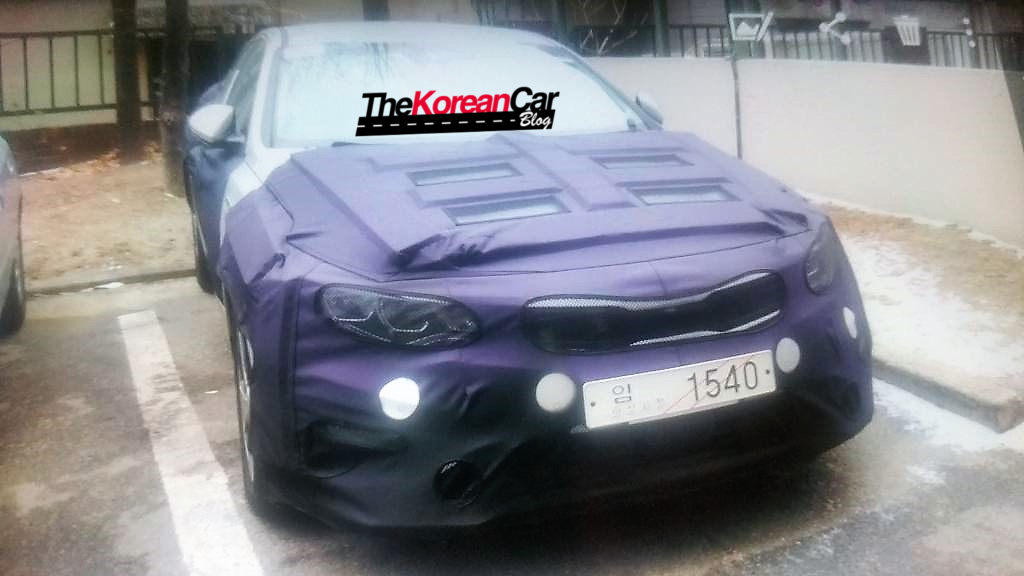 Kia Optima Hybrid Facelift Spied for the First Time
