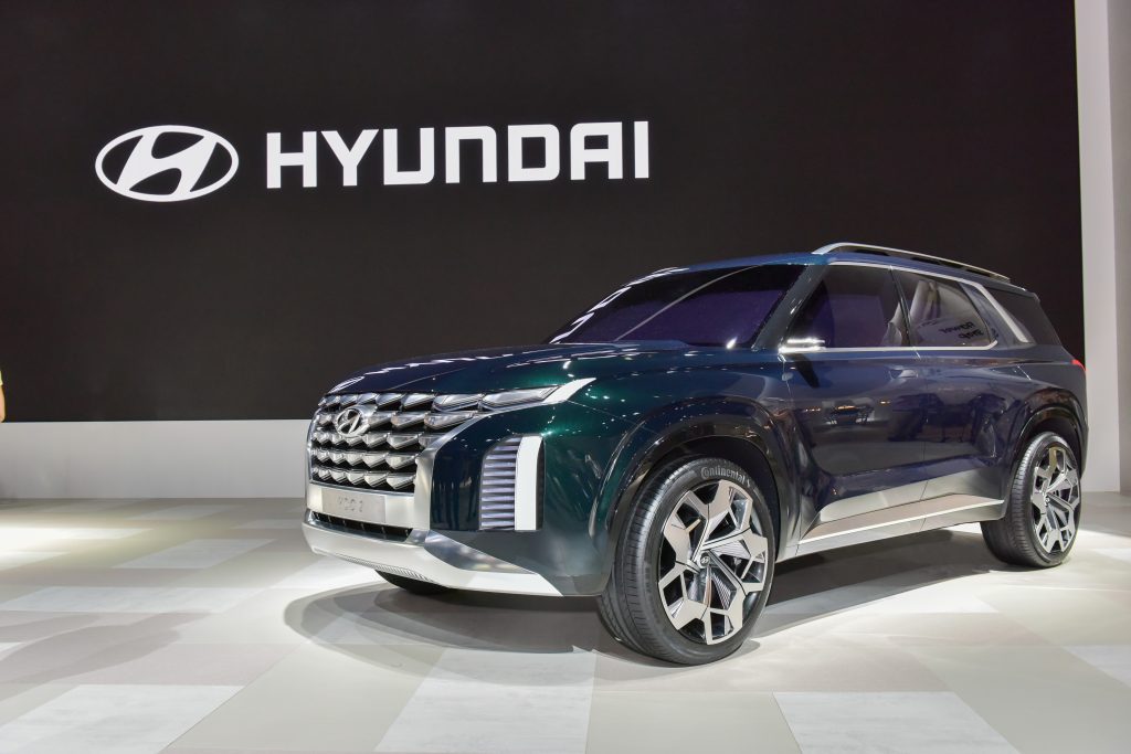 Hyundai Santa Fe XL previewed (2)