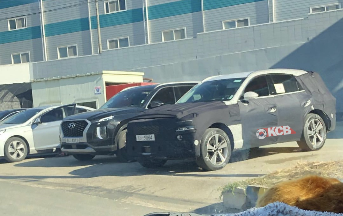 Genesis GV80 Spied Alongside Hyundai Palisade