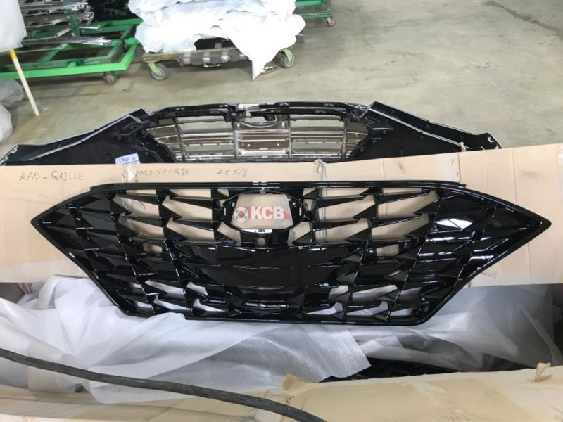 new-sonata-front-bumper-grille-leaked-1