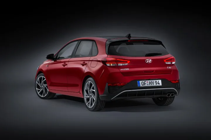 Hyundai Reveals i30 Facelift w/ New Engines, Tech & More