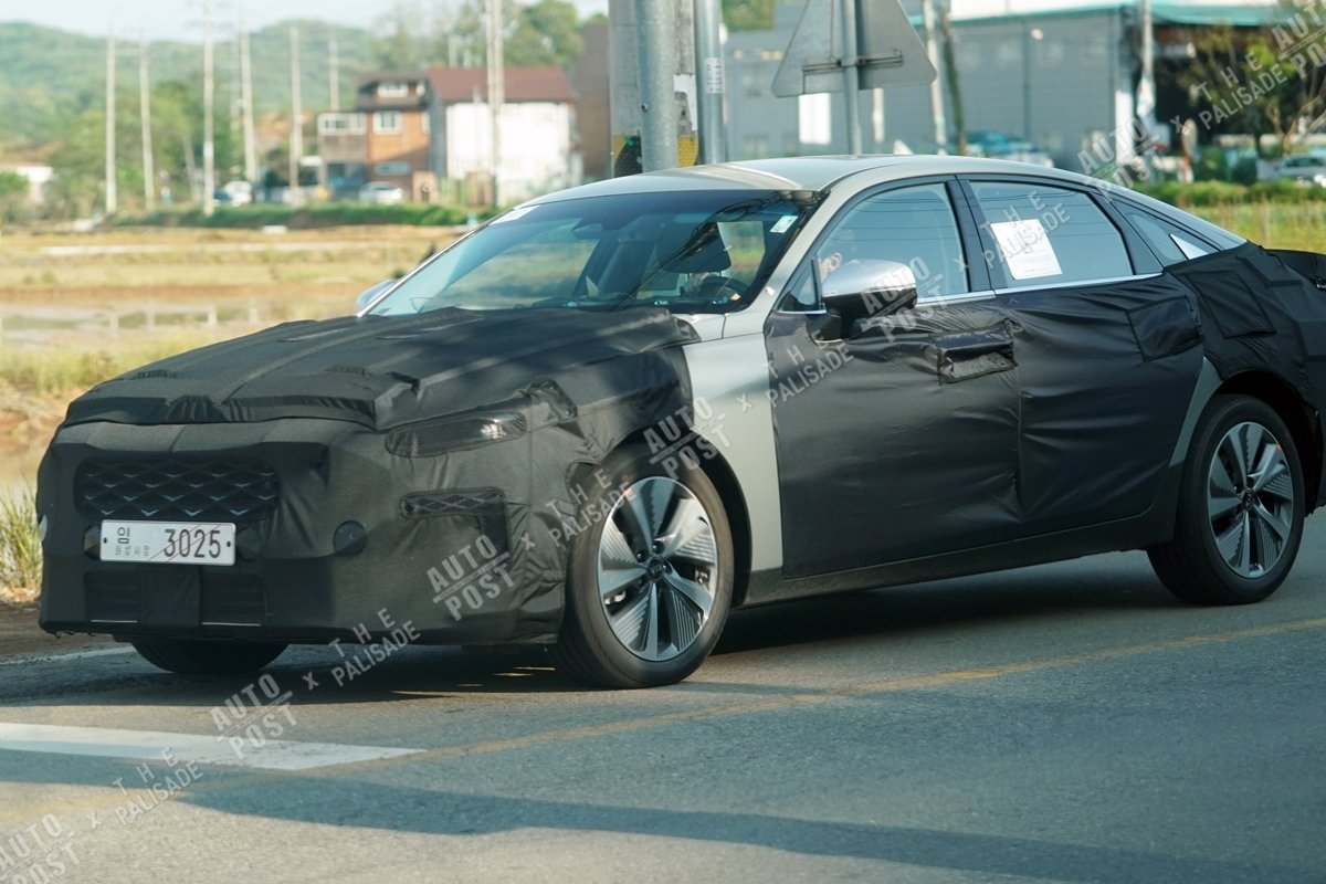 2022 Kia K7 Caught in High Quality Pictures - Korean Car Blog