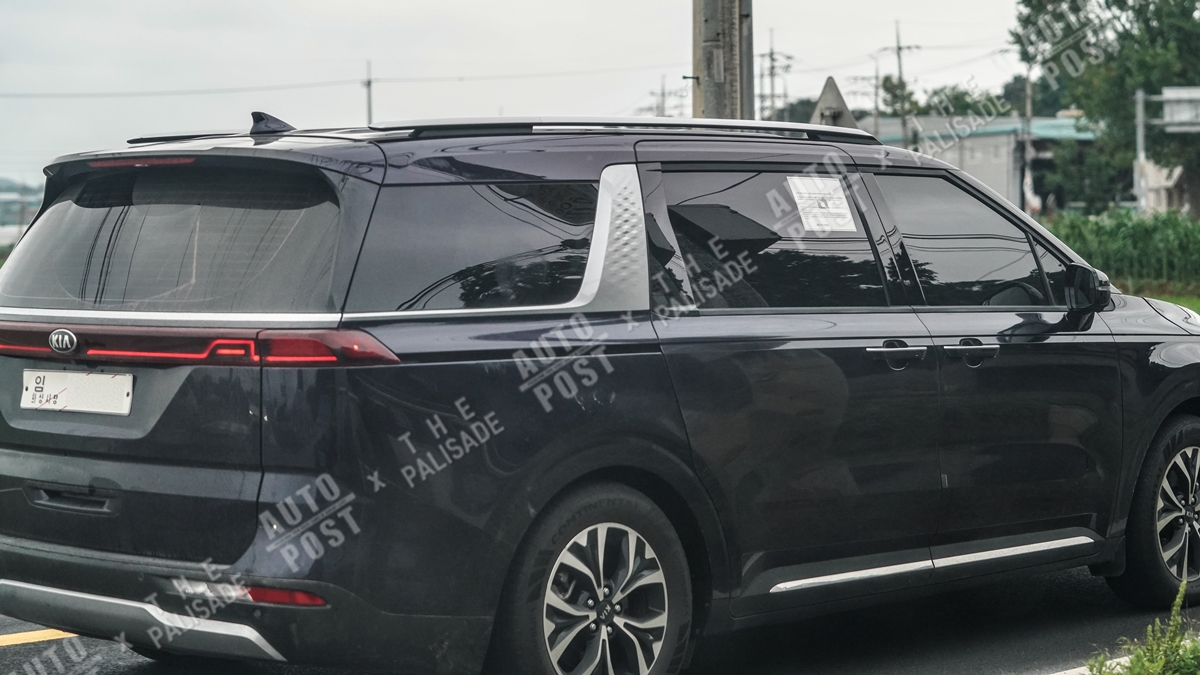 US-spec Kia Sedona Caught Undisguised - Korean Car Blog