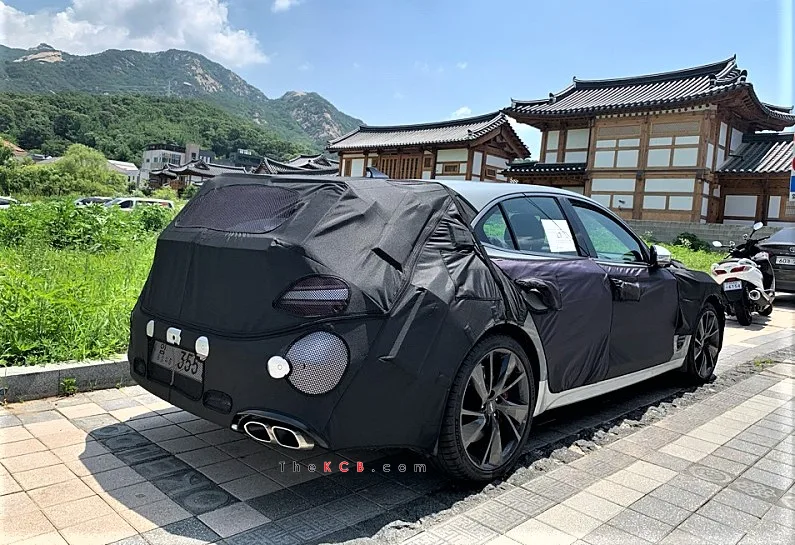 Genesis G70 Shooting Brake Spied in South Korea