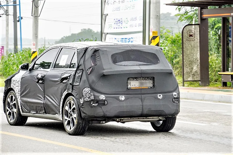 Next-gen Kia Niro Spied in South Korea