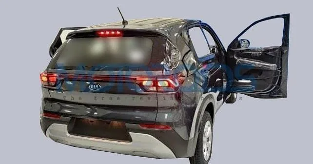 This image has an empty alt attribute; its file name is kia-sonet-leak-2.jpg