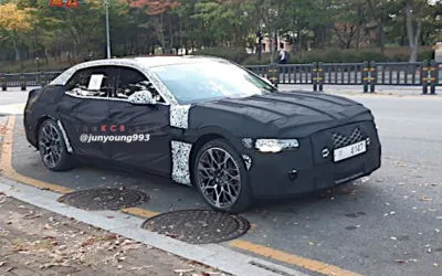 Next-gen Genesis G90 Captured by a Follower