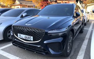 First Real World Pictures of the Genesis GV70