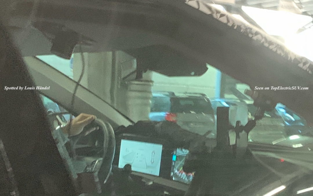 Kia CV Interior Spied, Shows Two Larger Screens