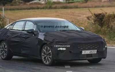 Next-gen Kia K7 Diamond Pattern Lights Up as the DRL LED