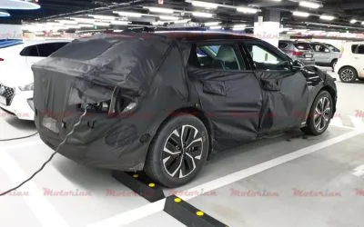 Kia CV Spied, Shows its Weird Head Rest
