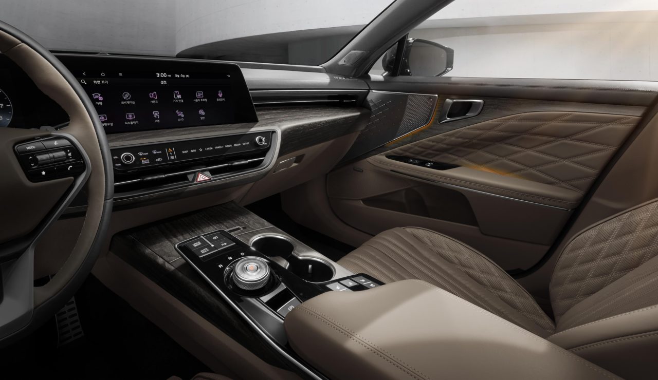 Kia K8 Show Its Luxury Interior on Video - Korean Car Blog