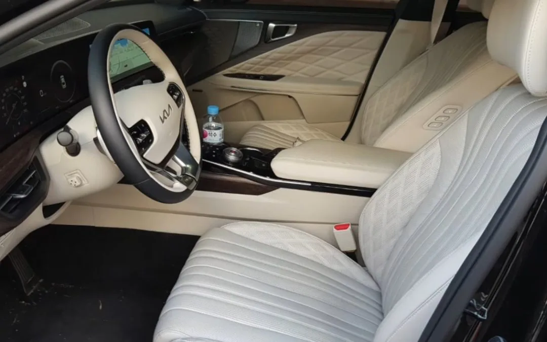 Kia K8 Show Its Luxury Interior on Video