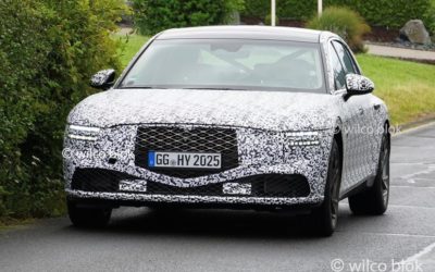 Genesis G90 Spotted on Its Way to Nürburgring