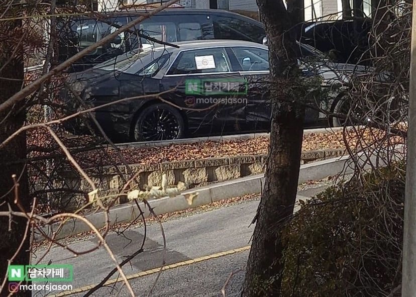 7th Gen Hyundai Grandeur Prototype Spied for the First Time