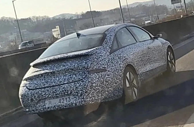hyundai ioniq 6 silhoutte spoiler (2)