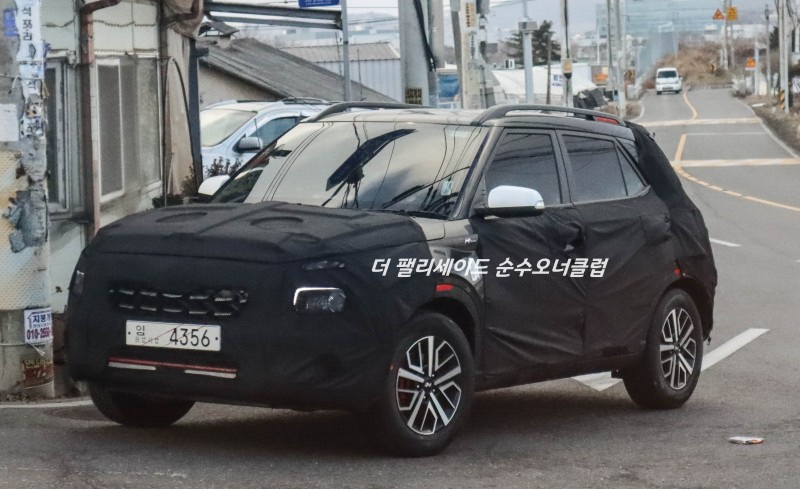 Hyundai Venue Facelift Spied, Will Have N-Line Model