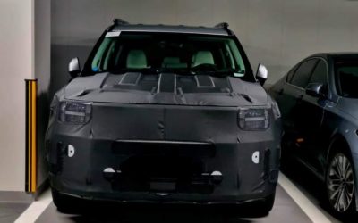 Hyundai Santa Fe Shows Its “H” Type Head and Taillights