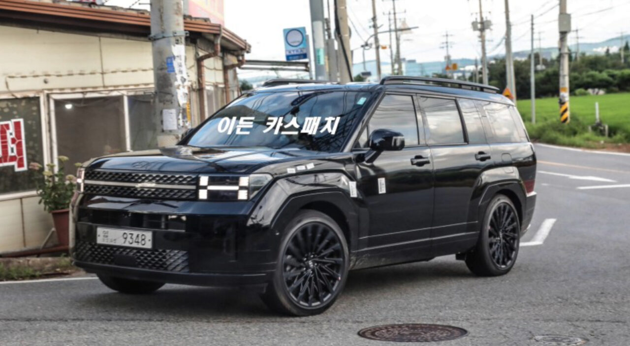 Hyundai Santa Fe Black Ink Looks Like Darth Vader SUV Korean Car Blog