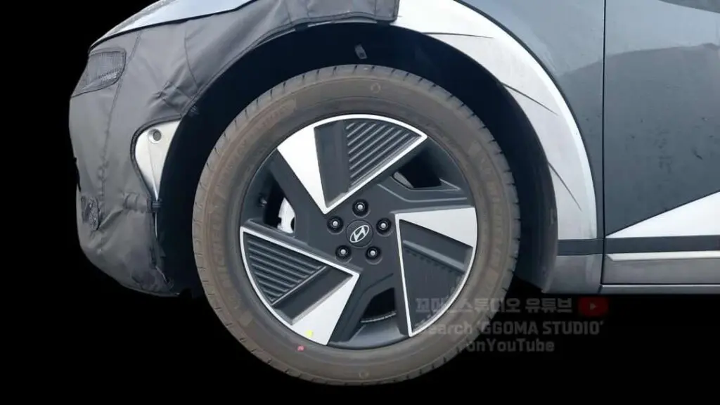 ioniq 5 facelift spied ggoma studio