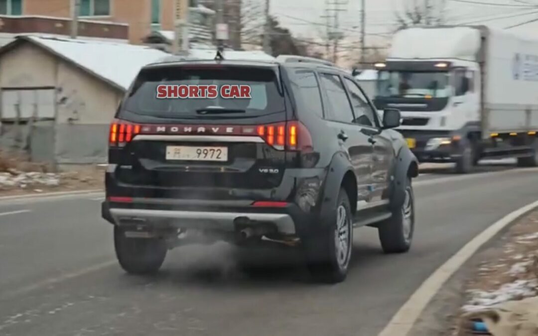 Mysterious KIA Mohave Off Road Mule Spied