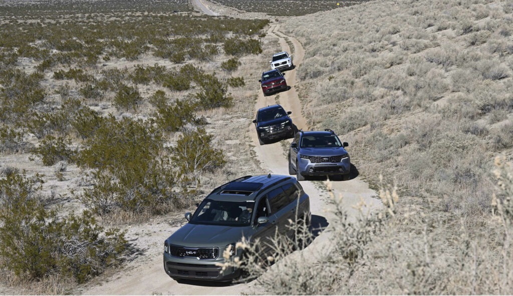 Models of Hyundai Motor and Kia passing through the off-road test lane. Rough road performance is important in the North American market.