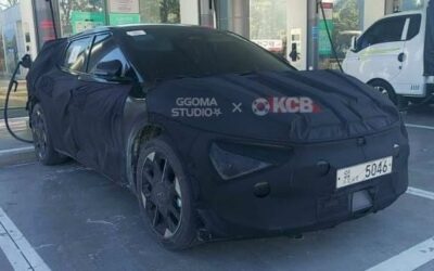 Kia EV6 Facelift Spied While Charging