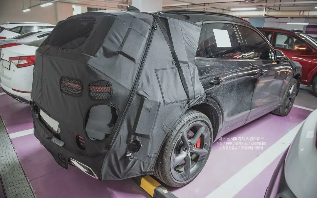 Genesis GV70 Sport Facelift Spied Up Close