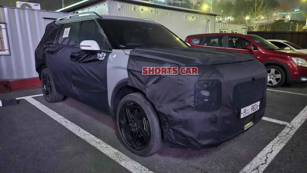 Hyundai Palisade Spied In & Out, Captain Chairs