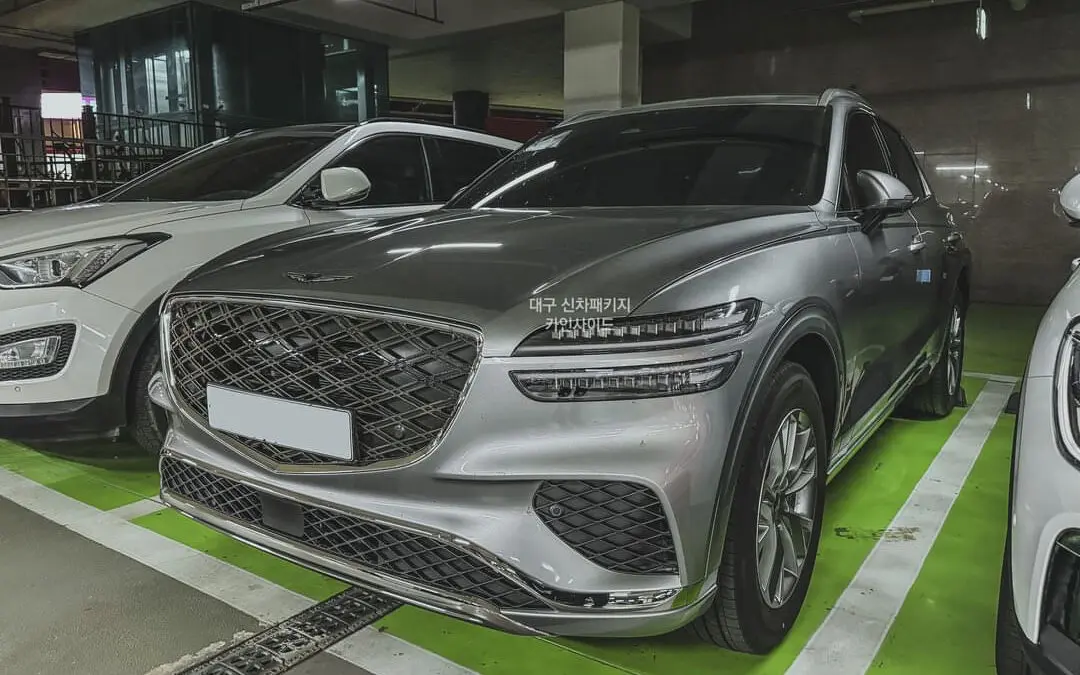 Genesis GV70 Facelift Captured in the Wild