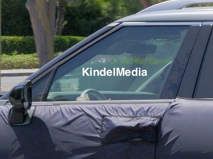Hyundai Palisade Latest Spy Shot Shows Symmetrical Dashboard