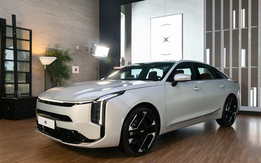 Live Gallery: The New KIA K8 (+40 Photos)