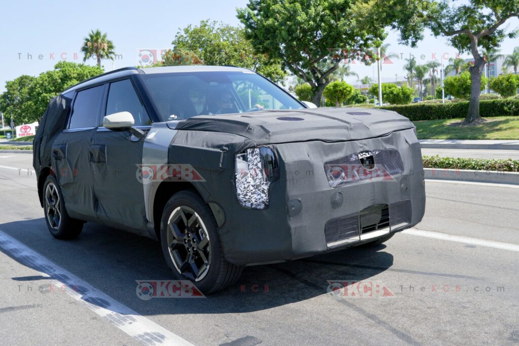 kia telluride spied up close 8